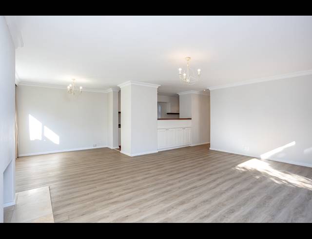 2 BEDROOM FREEHOLD TO LET IN NEWLANDS